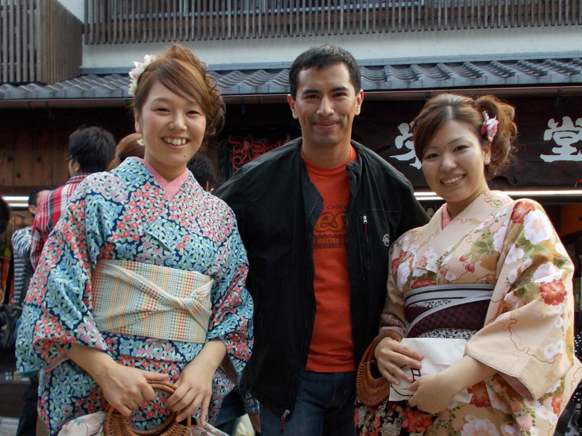 UnLatinoFino means one sharp Latino.